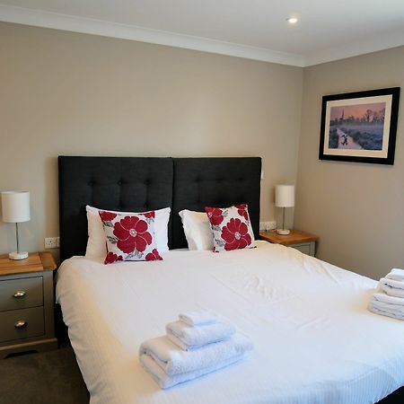 Peartree Serviced Apartments Salisbury Exterior foto