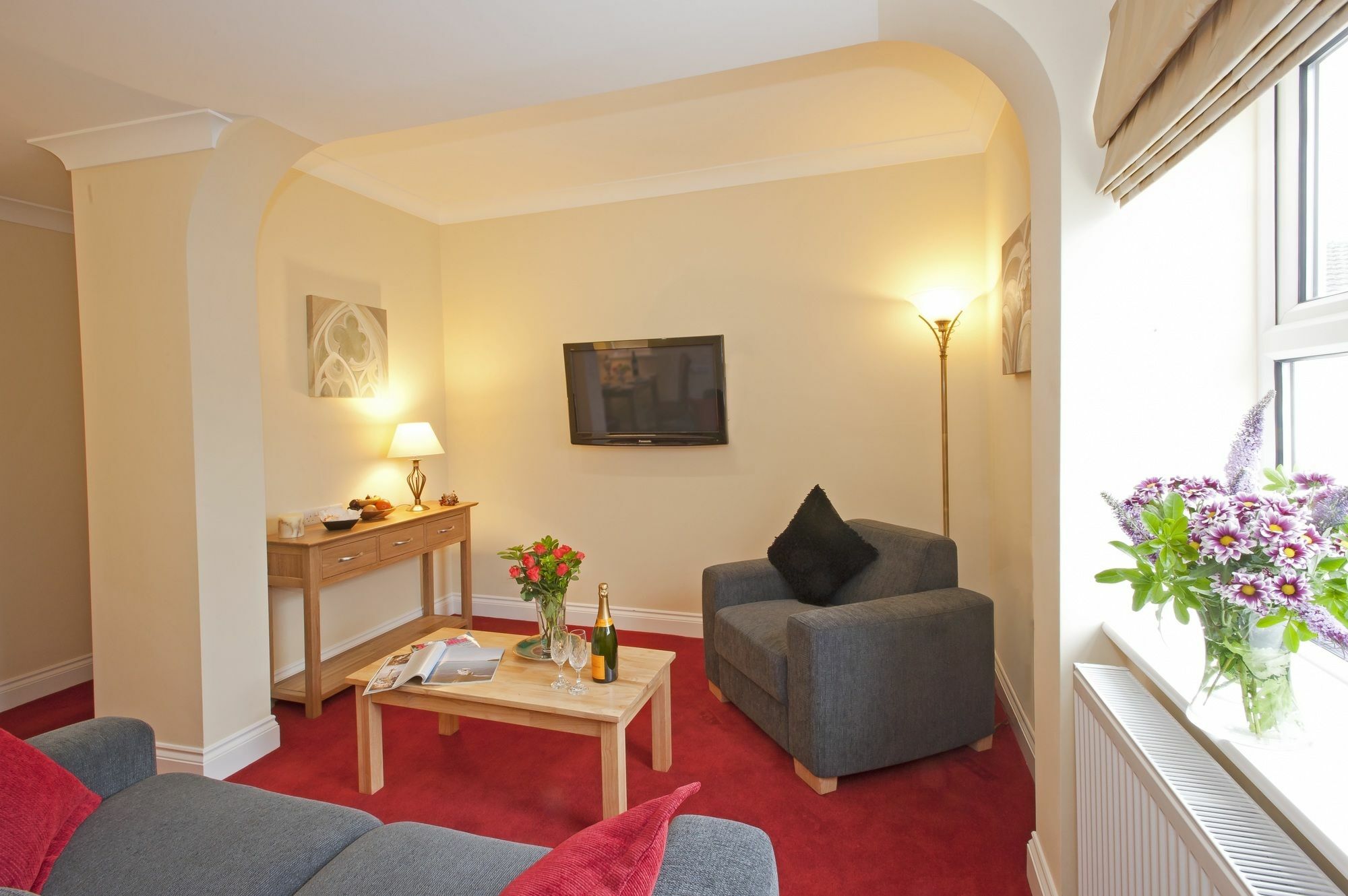 Peartree Serviced Apartments Salisbury Exterior foto