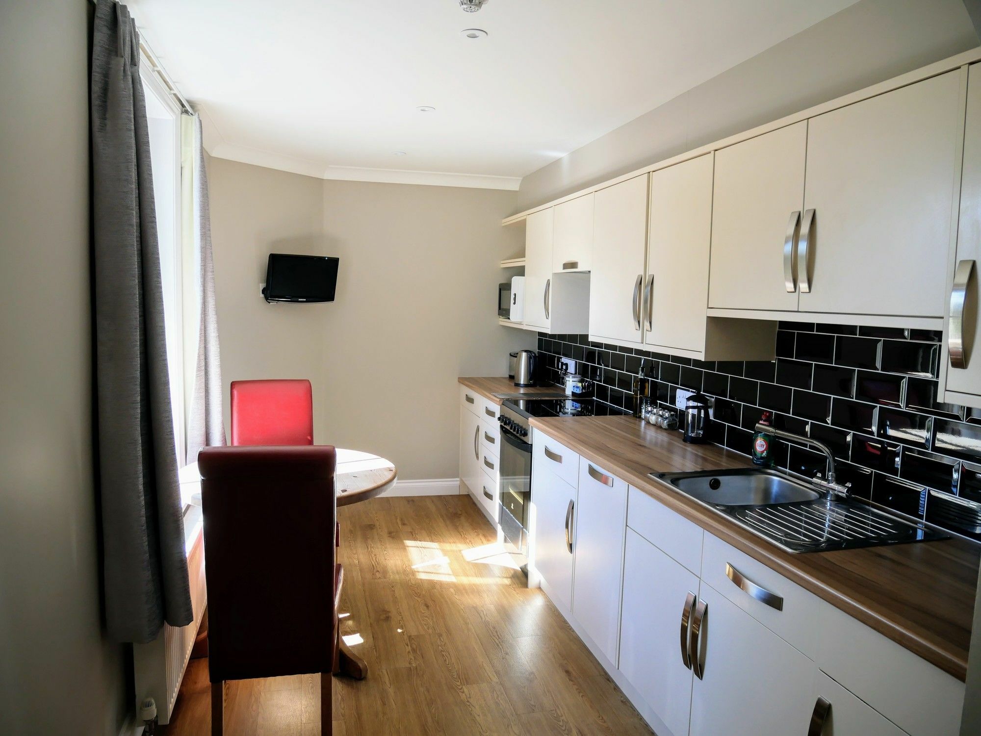 Peartree Serviced Apartments Salisbury Exterior foto
